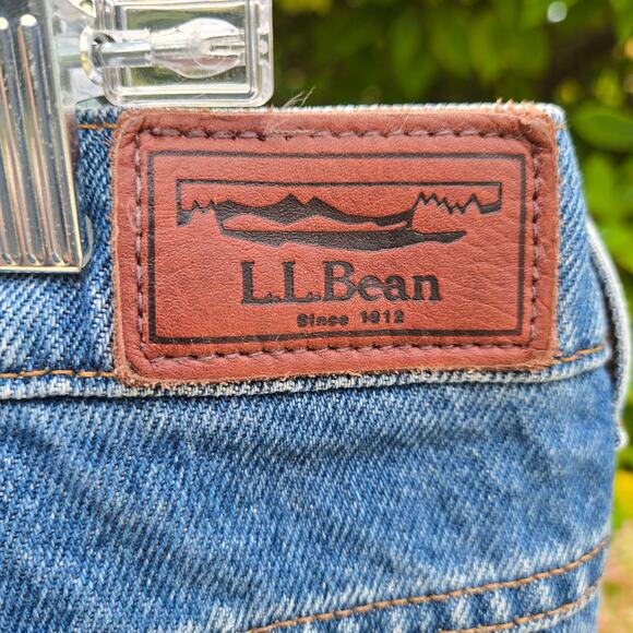 L.L. Bean Men's Jeans Straight Standard Fit Substantial 100% Cotton size 38 x 30 - Picture 2 of 11